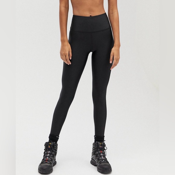 TNA Gloss Atmosphere Leggings - Picture 3 of 10